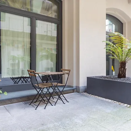 Republic Luxury Loft דירה